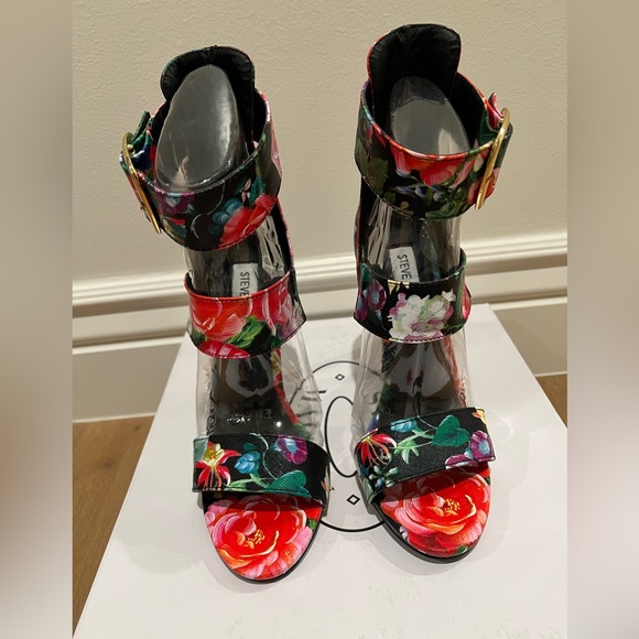Steve Madden Mysterii Heel in Floral - Picture 2 of 9